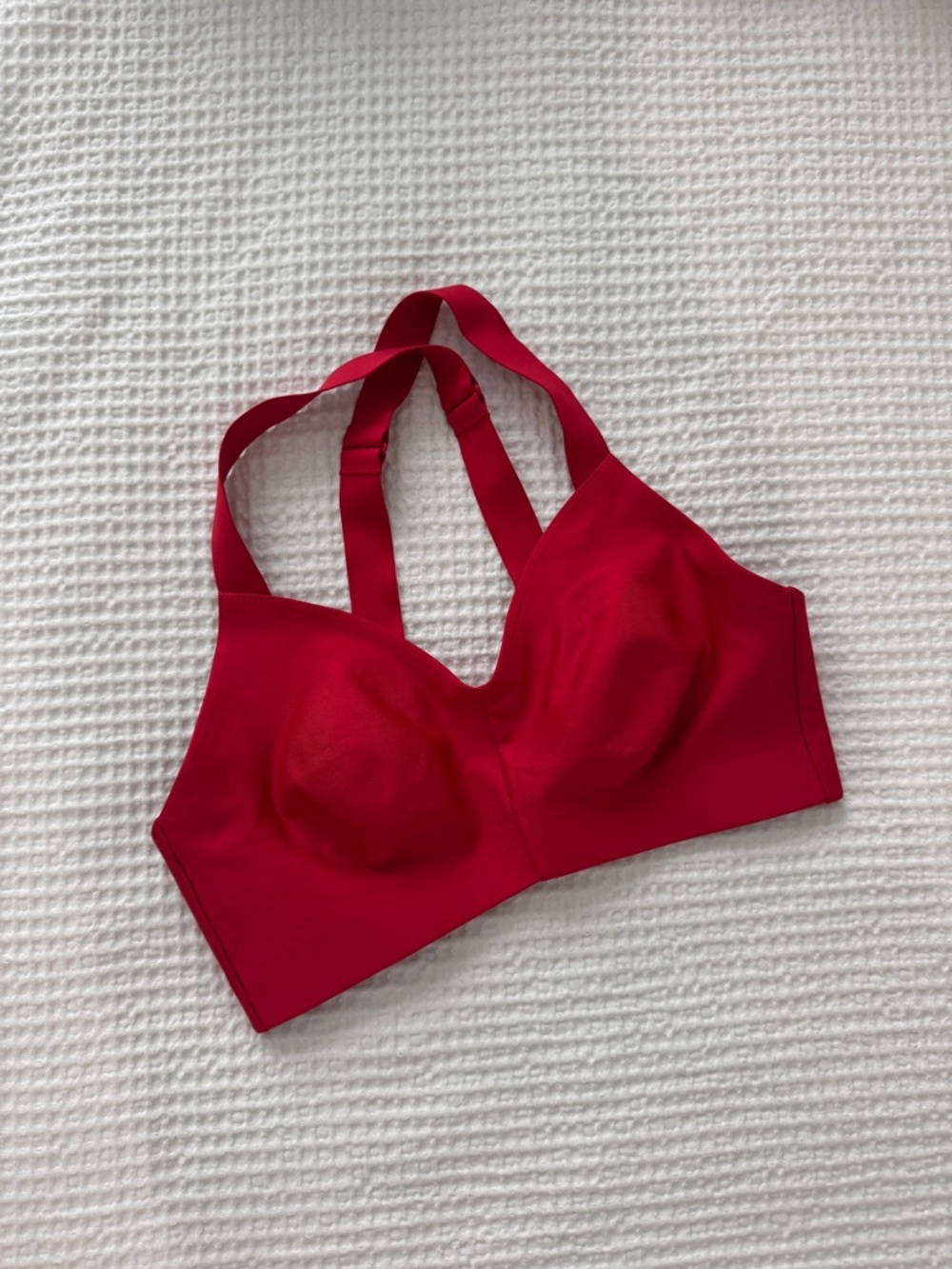 ALO Yoga airlift strength bra red